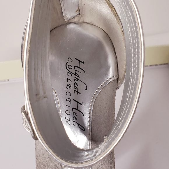 SOLD on M- "Bondage" Ankle Cuff Silver Platform, Highest Heel - Picture 11 of 16